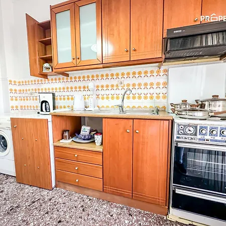 Апартаменты Anna's Family House