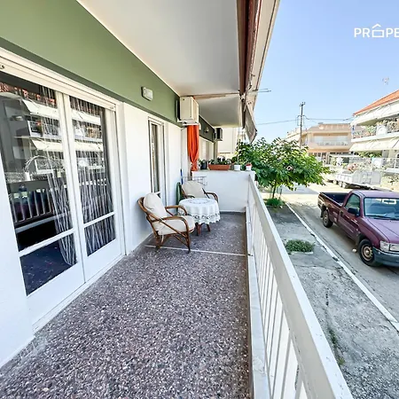 Anna's Family House * Nea Plagia